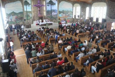 Missa de aÃ§Ã£o de graÃ§as encerrou as celebraÃ§Ãµes da 37Âª ediÃ§Ã£o da Festa em louvor a N. Sra. Aparecida de Laranjeiras do Sul